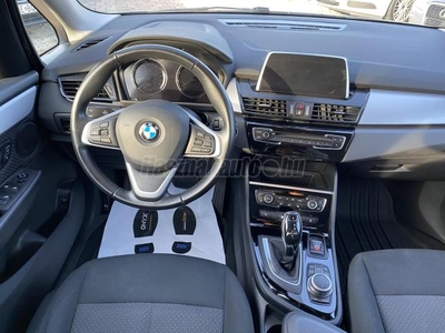 BMW 218i Luxury (Automata) ÜLÉSFŰTÉS - TEMPOMAT - SÁVTARTÓ - TÁBLAFELISMERŐ - ELEKTROMOS CSOMAGTÉRNYITÓ