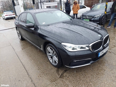 BMW 7-ES Sorozat