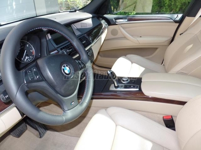BMW X5 3.0 sd (Automata) MO-i / M-PAKETT / AKTÍV KIPUFOGÓ / SZ.KÖNYV / P.TETŐ / S.MENTES + 4 EXTRA FELNI