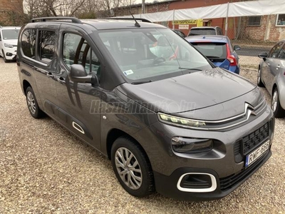 CITROEN BERLINGO 1.2 PureTech Feel S&S EAT8 E6.3 Gyári fényezés. 2 kulcs. 8 kerék. első tulaj