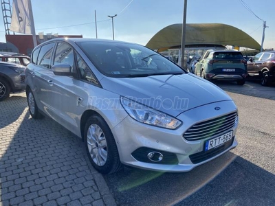 FORD S-MAX 2.0 TDCi Titanium