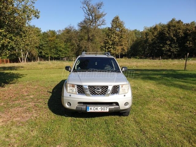 NISSAN NAVARA 4WD Double 2.5D LE