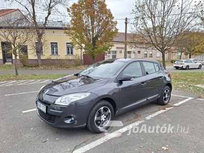 RENAULT Mégane