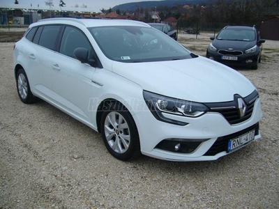 RENAULT MEGANE Grandtour 1.5 Blue dCi Limited SZERVIZKÖNYV. NAVI. PARK.RADAR. KULCSNÉKÜLI RENDSZER. ÜLÉSFŰTÉS. TEMPOMAT