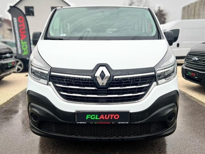 RENAULT TRAFIC 2.0 dCi 120 L2H1 3.0t Pack Comfort S&S 9 FŐS ÁFÁS. 1 TULAJ. MEGKÍMÉLT AKÁR 5%-OS FINANSZÍROZÁSSAL