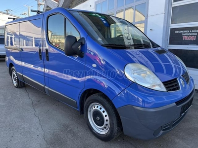 RENAULT TRAFIC 2.0 dCi L2H1 Business szervizelt autó.hosszított kivitel