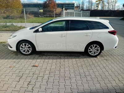 TOYOTA AURIS Touring Sports 1.6 Classic