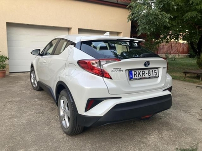 TOYOTA C-HR 1.8 Hybrid Active (ülésfűtéssel) e-CVT