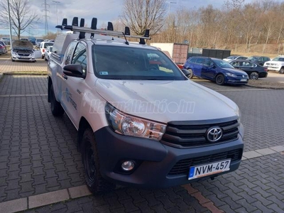 TOYOTA HI LUX Hilux 2.4 D-4D 4x4 Extra Live Szervizkönyv / magyarországi / 3.2T Vonóhorog