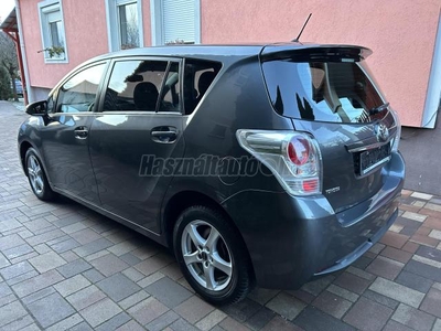 TOYOTA VERSO 1.8 Executive [7 személy] Kifogástalan Állapot! 60.000 km! Belső Facelift!