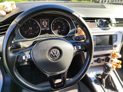 VOLKSWAGEN PASSAT VIII 1.6 TDI BMT Trendline DSG