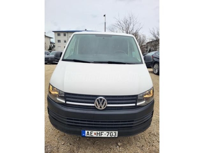 VOLKSWAGEN TRANSPORTER T6 2.0 TDi BMT HT Klíma Bluetooth 3 Ülés Szép Állapot 6-Sebességes 150 LE Műszaki Gari