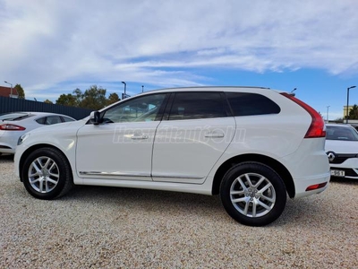 VOLVO XC60 2.4 D [D4] Summum AWD 190 LE / ÁFÁS / MAGYARORSZÁGI / 1 TULAJ / SZERVÍZKÖNYV / GARANCIA / 4X4 /