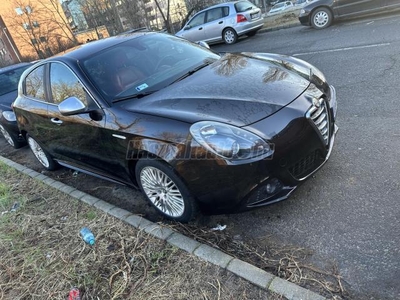 ALFA ROMEO GIULIETTA 1.6 JTDM-2 Progression SPORT CSOMAG+ BŐR