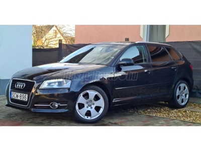 AUDI A3 2.0 TDI Ambition DPF Sportback.Friss szerviz.Vez.sz.könyv.Alu.Téli-Nyárigumik.BiXenon.Navi.Radar.Led