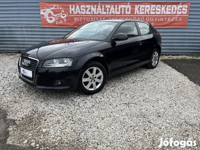 AUDI A3 2.0 TDI Attraction DPF Gyári fényezés