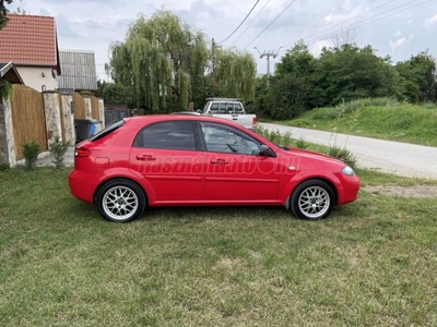 CHEVROLET LACETTI 1.4 16V Elite AC