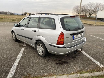 FORD FOCUS 1.6 Fresh