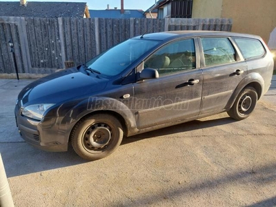 FORD FOCUS 1.6 Sport