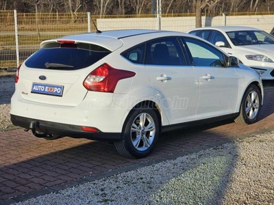 FORD FOCUS 1.6 Ti-VCT Champions Edition - 125 LE