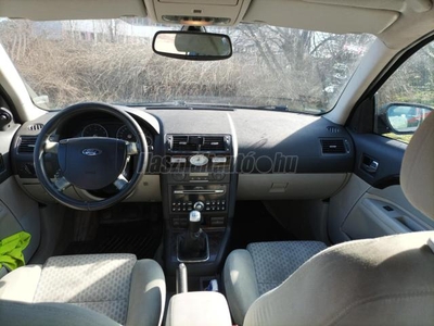 FORD MONDEO 2.0 Ghia