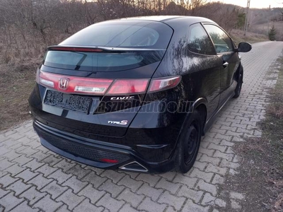 HONDA CIVIC 1.4 Type-S D.KLÍMA - TEMPOMAT - PDC - ÜLÉSFŰTÉS - 99.000 KM