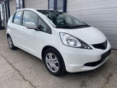 HONDA JAZZ 1.4 Elegance Becsületesnepper