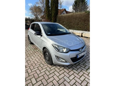 HYUNDAI I20 1.25 Life AC