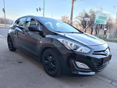 HYUNDAI I30 1.4i Comfort Sérmentes.végig vez szervkönyv.friss műszaki.klíma.tolatóradar.ESP.alufelni