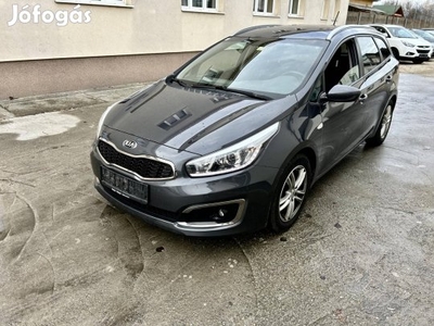 KIA CEE'D SW 1.4 CRDI EX Prémium 109E KM