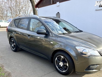 KIA CEE'D SW 1.4 Cvvt EX 1 tulaj!Teljes szerviz...