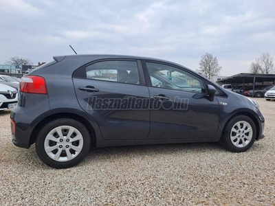 KIA RIO 1.2 CVVT EX / SZERVÍZKÖNYV / MEGKÍMÉLT ÁLLAPOT /