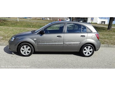 KIA RIO 1.4 EX Safety