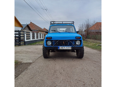 LADA NIVA 2121