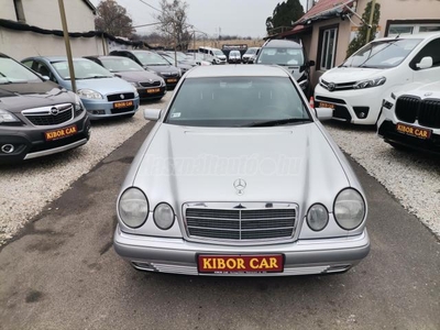 MERCEDES-BENZ E 250 TD Elegance SEDAN! DIGIT KLÍMA! ROZSDAMENTES! GYÖNYÖRŰ ÁLLAPOT!