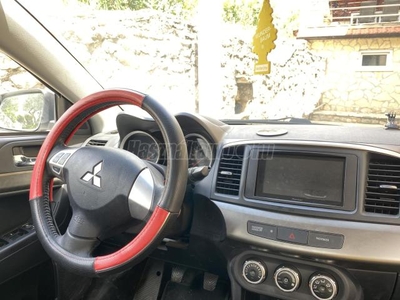 MITSUBISHI LANCER 1.6 Invite