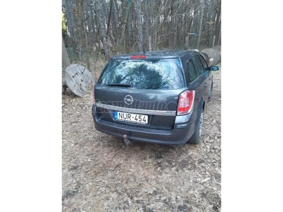 OPEL ASTRA H Caravan 1.4 Enjoy