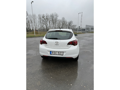 OPEL ASTRA J 1.7 CDTI Cosmo