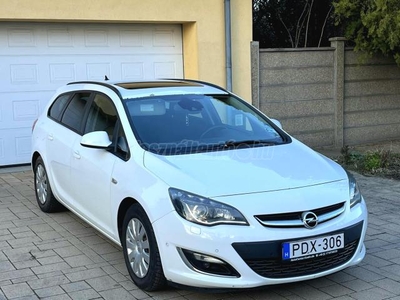 OPEL ASTRA J Sports Tourer 1.7 CDTI EcoFLEX Start-Stop Sport Magas Felszereltség Megkímélt Állapot