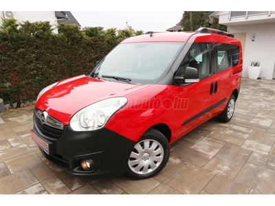 OPEL COMBO 1.6 CDTI L1H1 Cosmo Magyar-szervizkönyv! Digit klíma! Ülésfűtés! Tempomat! 120Le!ÁFÁs !