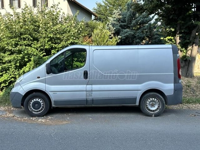 OPEL VIVARO 1.9 DI Floor cab