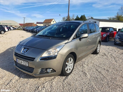 Peugeot 5008 2.0 HDi Style Navi. Panoráma. Ülés...