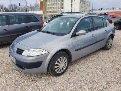 RENAULT MEGANE 1.6 Authentique MAGYARORSZÁGI/ELSŐ TULAJDONOSTÓ/MEGKÍMÉLT ÁLLAPOT!