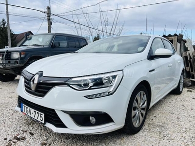 RENAULT MEGANE 2 személy TGK