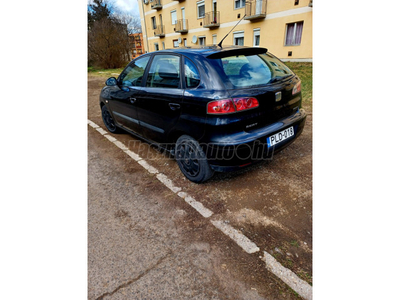 SEAT IBIZA 1.4 16V Premium