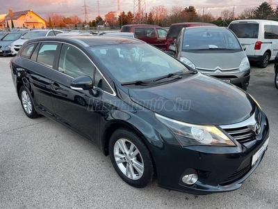 TOYOTA AVENSIS Wagon 2.0 D-4D Executive KAMERA.NAVI.VHOROG.ÜLÉSFŰTÉS.TEMPOMAT