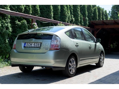 TOYOTA PRIUS 1.5 HSD 2006 (Automata) Valós 176000 km. megkímélt. katalizátorvédő. indításgátló