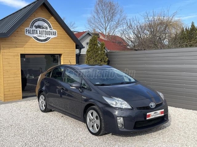 TOYOTA PRIUS 1.8 HSD Premium (Automata) Megkímélt!