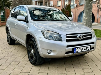 TOYOTA RAV 4 Rav4 2.2 D-4D X Leather BŐR//NAVIGÁCIÓ//START-STOP//2 KULCS