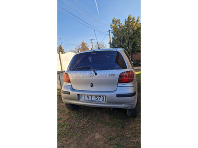 TOYOTA YARIS 1.0